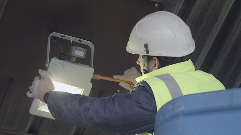 Soluciones Personalizadas para Instalaciones Eléctricas en Comercios